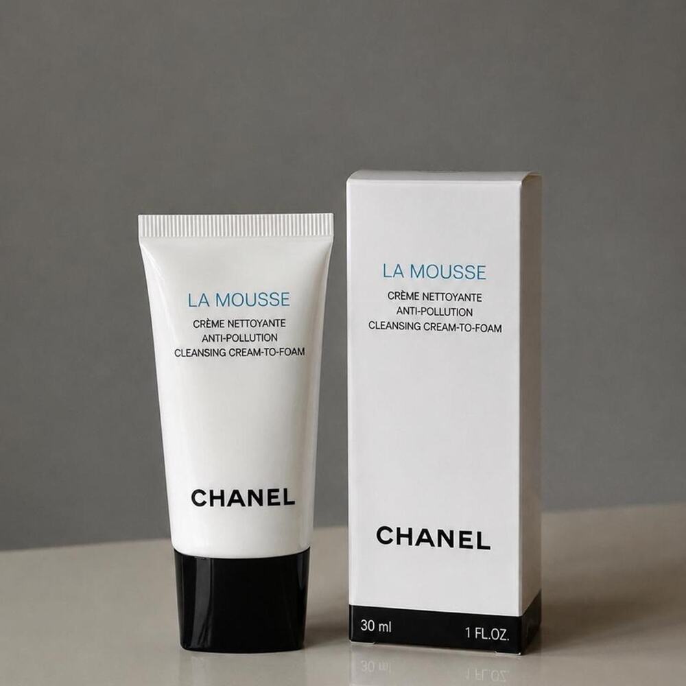 Chanel la mousse anti pollution cleanser